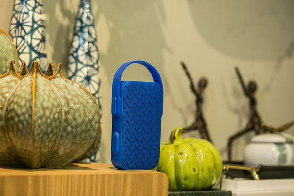 MY220BT Handheld Bluetooth Speaker Wireless Portable Subwoofers 3D Surround With Mini KTV Singing Bar-RED - Edragonmall.com