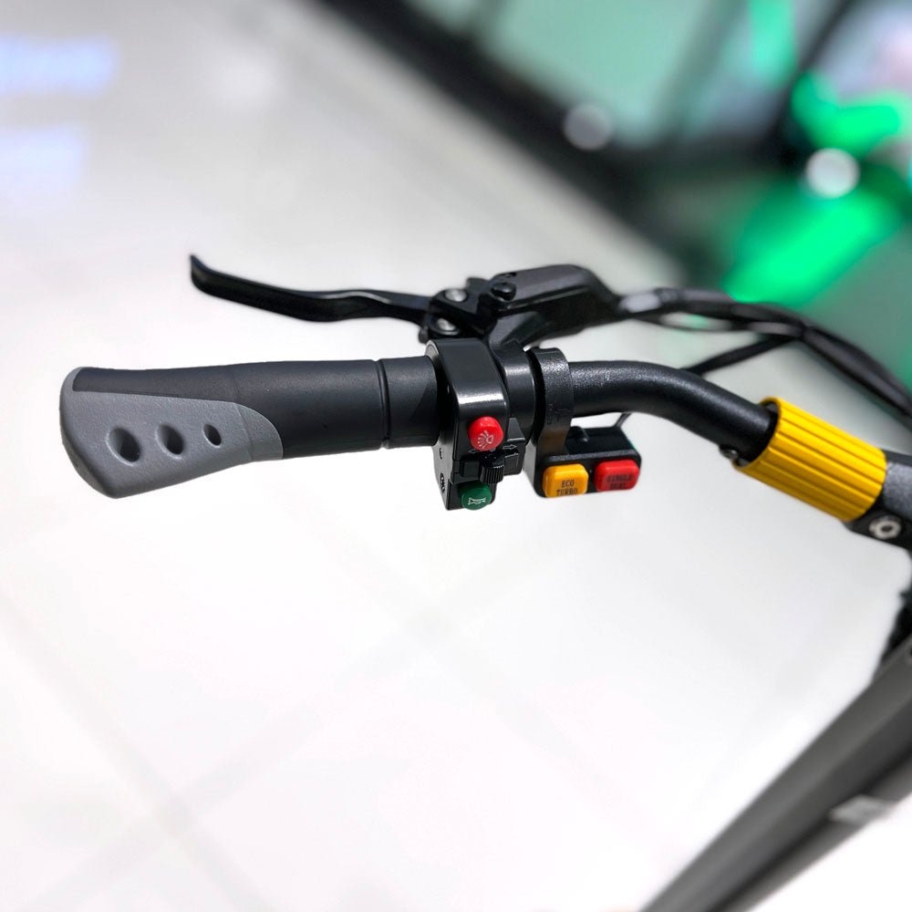 CRONY V8 Dual Moto 3200W App Folding E-Scooter electric scooter skate board scooter - Edragonmall.com